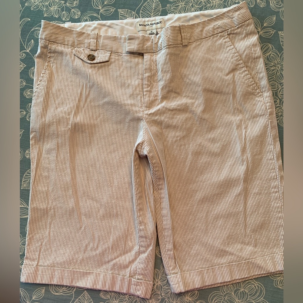 Banana Republic Tan Striped Bermuda Shorts size 12.